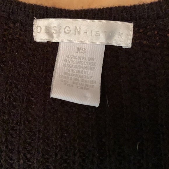 Cold-shoulder black and gold sweater by DESIGN HISTORY - Picture 12 of 12